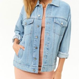Light wash boyfriend fit jean jacket